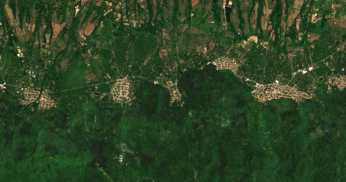 Carte satellite de Kamena