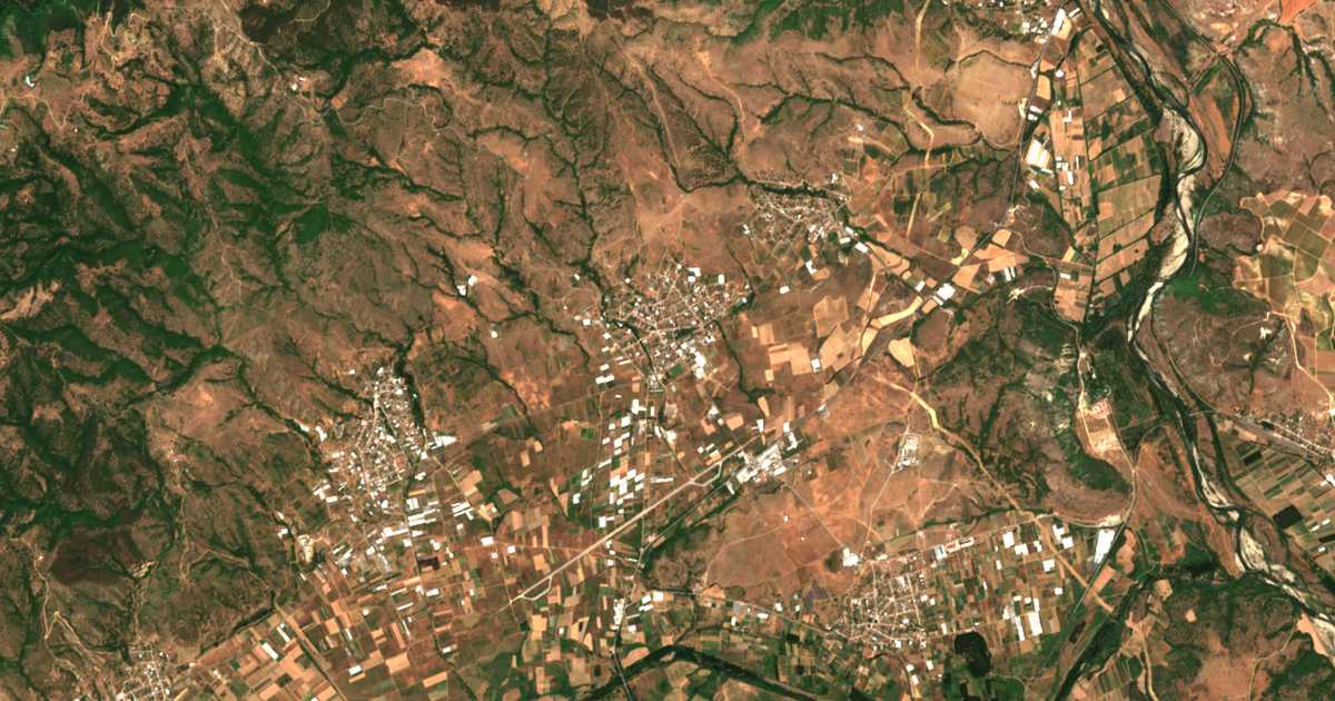 Carte satellite de Karnalovo