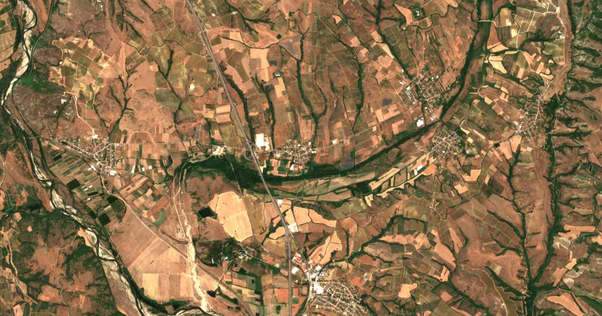 Carte satellite de Novo Konomladi
