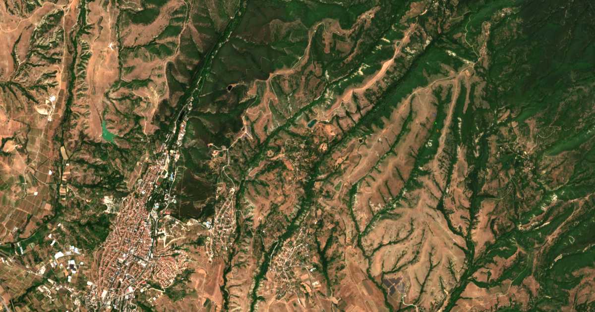 Carte satellite de Debrene