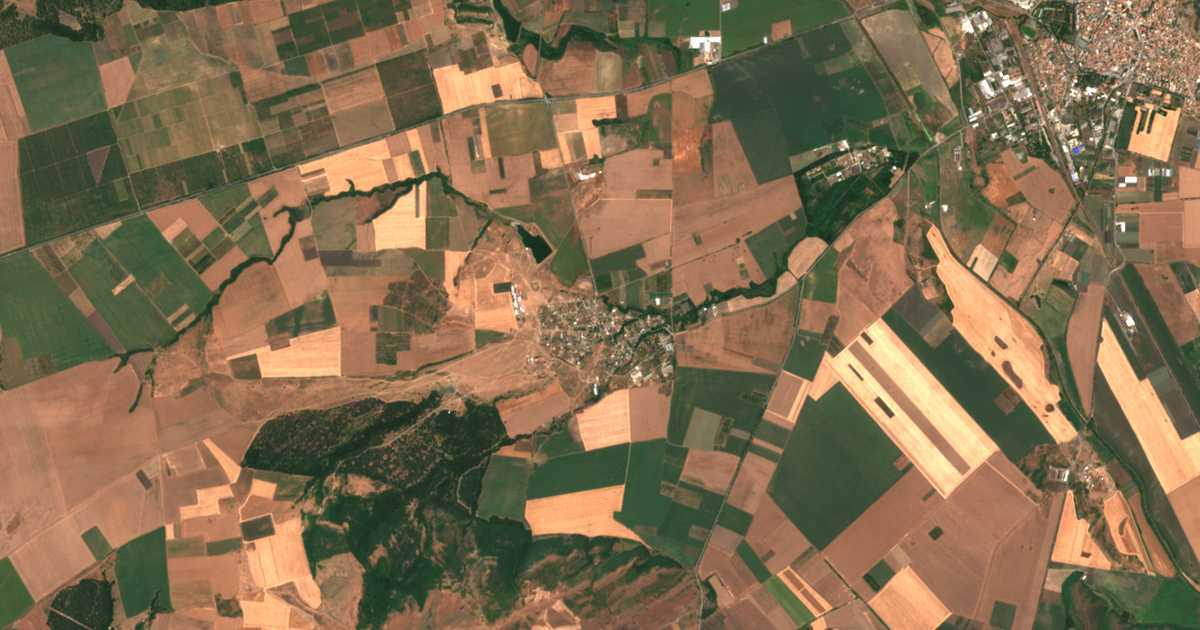 Carte satellite de Pirne
