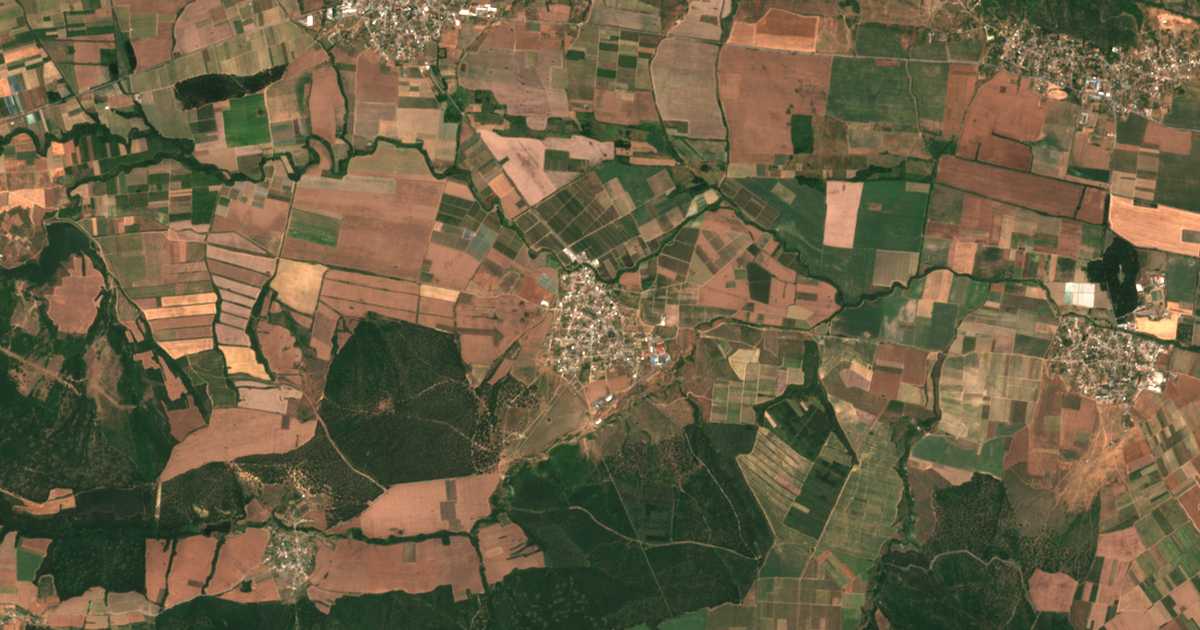 Carte satellite de Stratsin