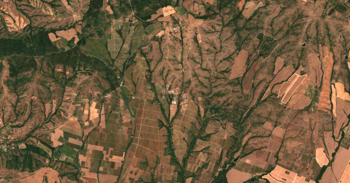 Carte satellite de Kolarovo