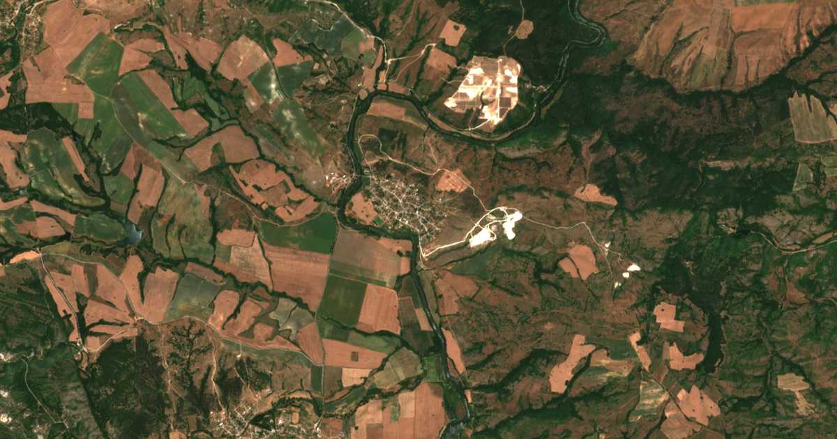 Carte satellite de Srem