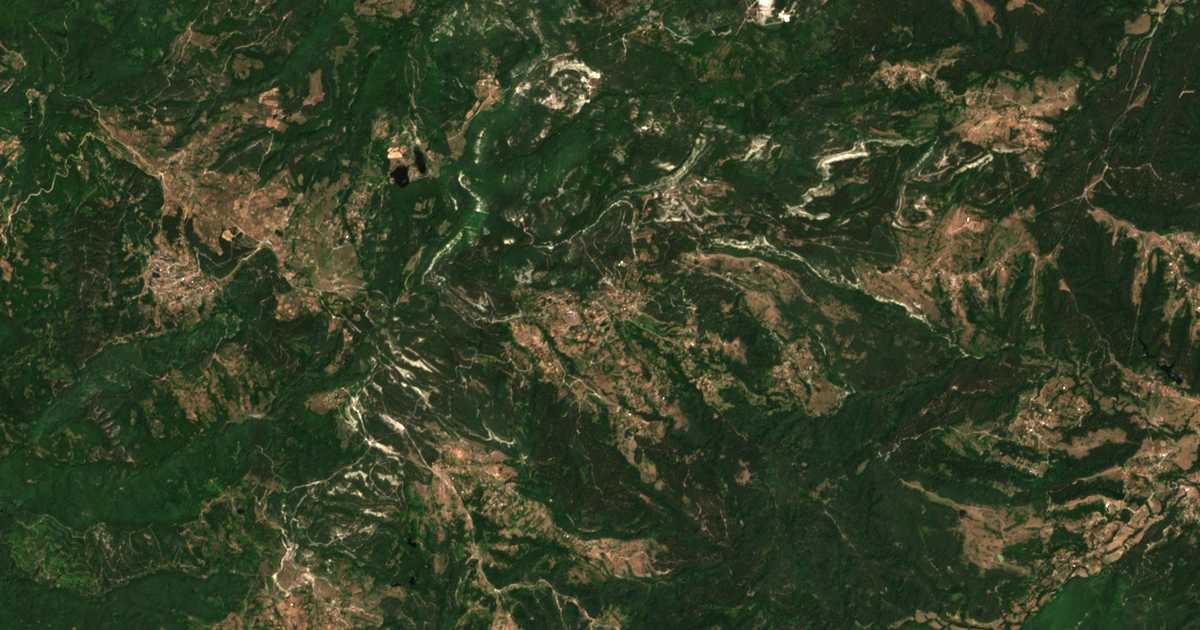 Carte satellite de Ustren