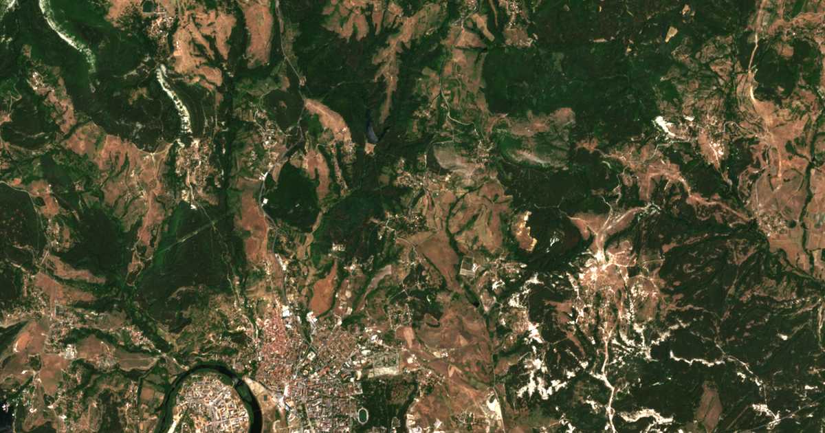 Carte satellite de Skarbino