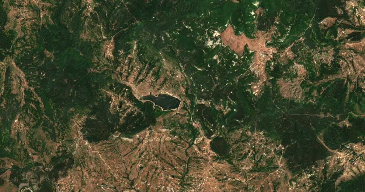 Carte satellite de Maglene
