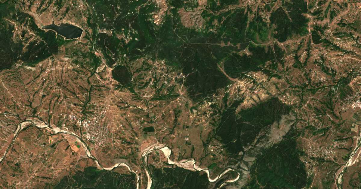 Carte satellite de Yanino