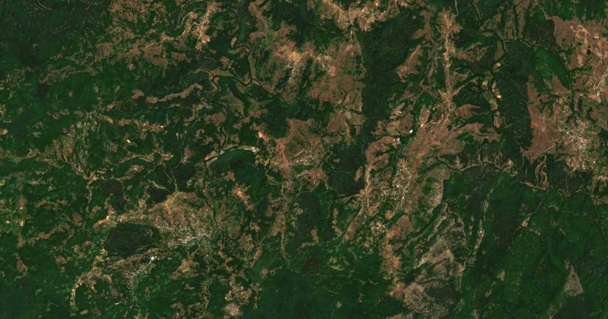 Carte satellite de Golyam Devesil