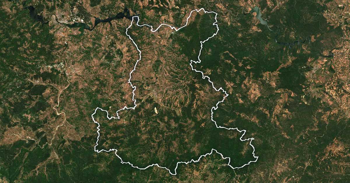 Image satellite avec la limite tracée: Kroumovgrad