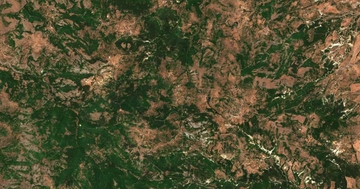 Carte satellite de Austa