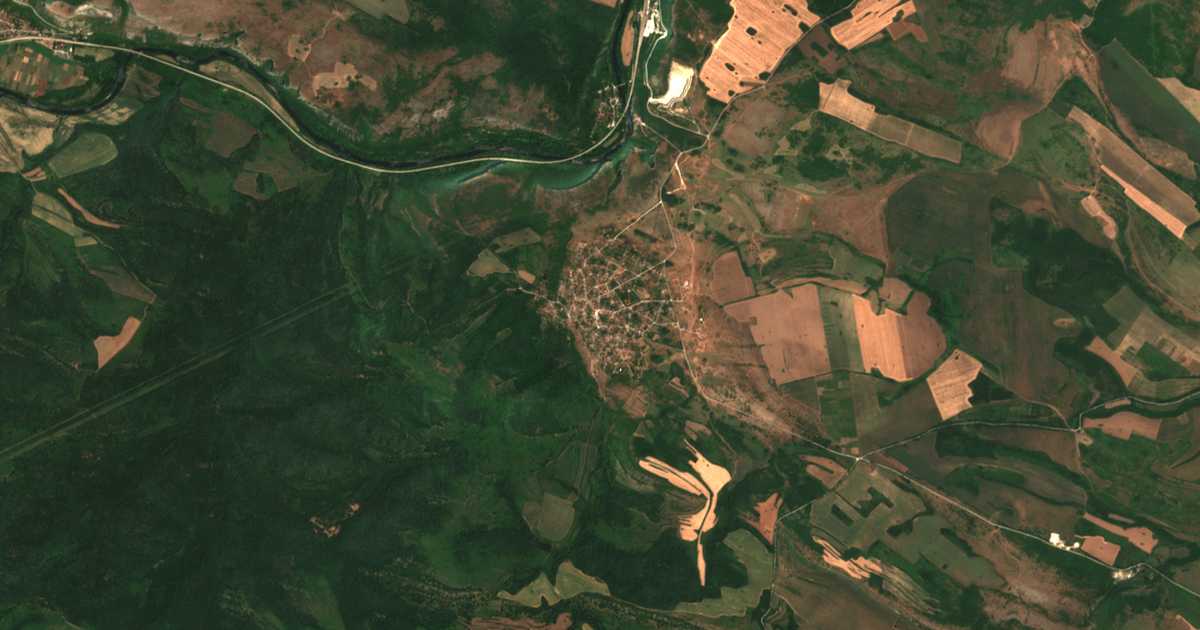 Carte satellite de Karlukovo
