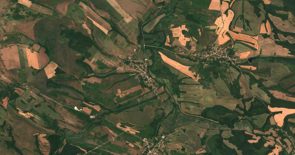 Carte satellite de Petrevene