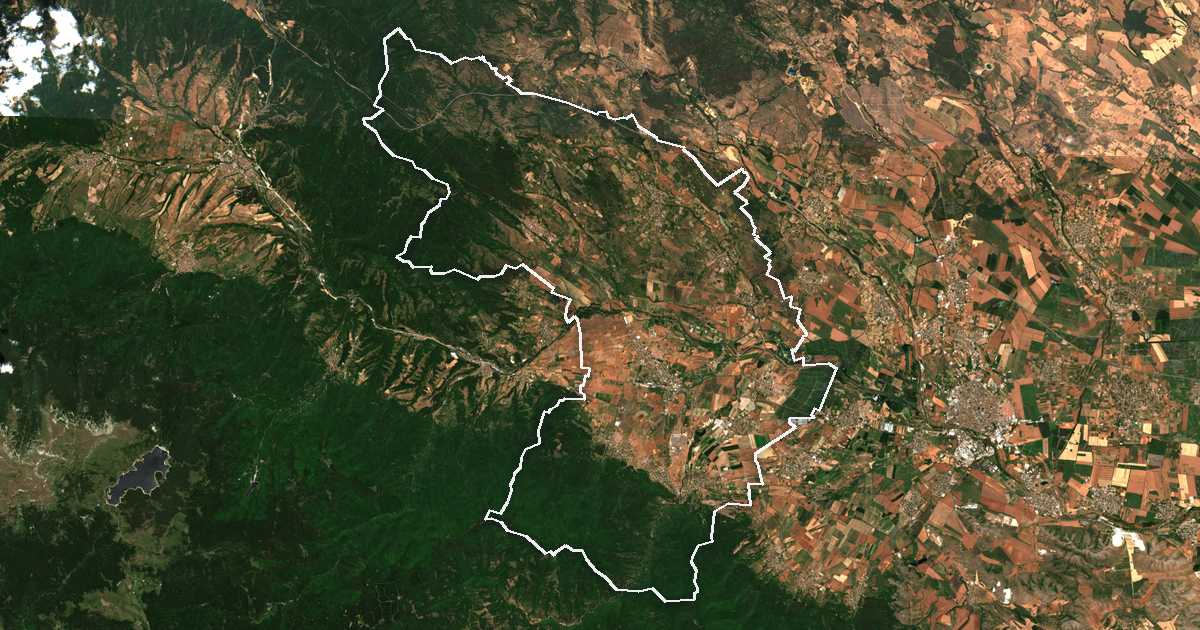 Image satellite avec la limite tracée: Septemvri