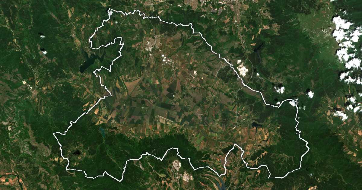 Image satellite avec la limite tracée: Radomir