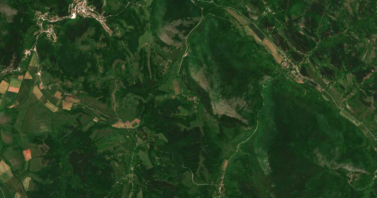 Carte satellite de Ezdimirtsi