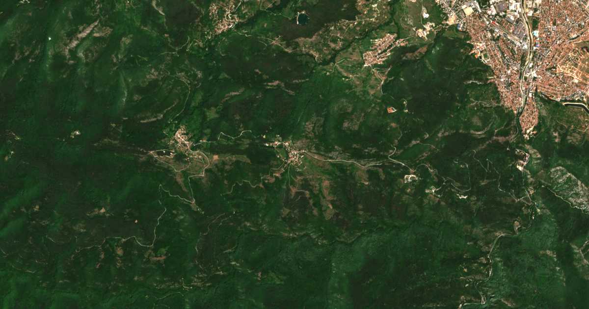 Carte satellite de Ljaskovo