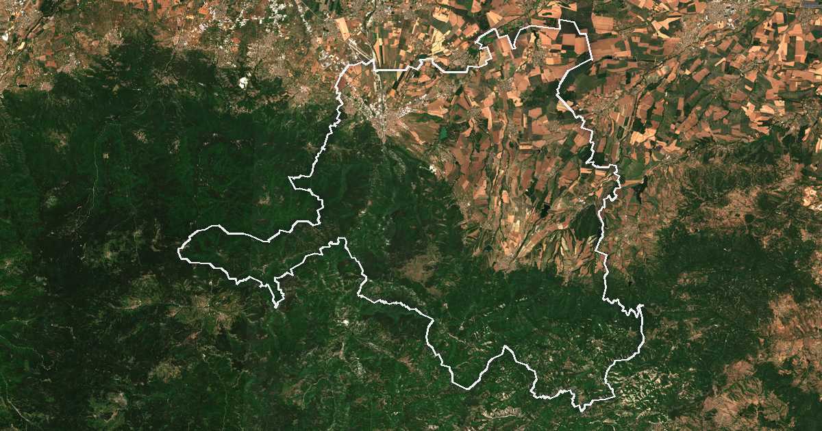 Image satellite avec la limite tracée: Assénovgrad
