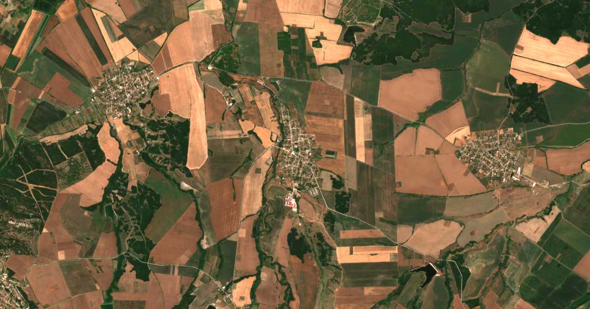 Carte satellite de Zlatovrǎh
