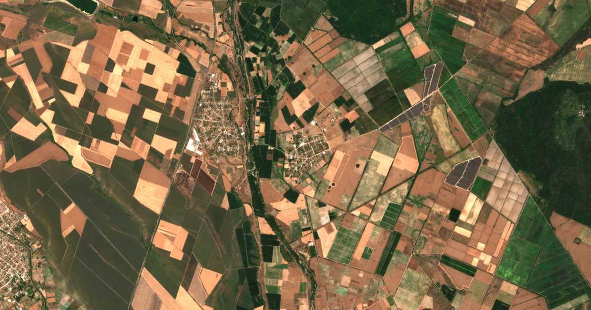 Carte satellite de Razhevo