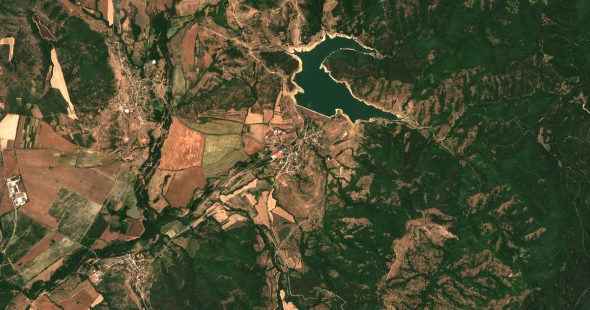 Carte satellite de Domlyan
