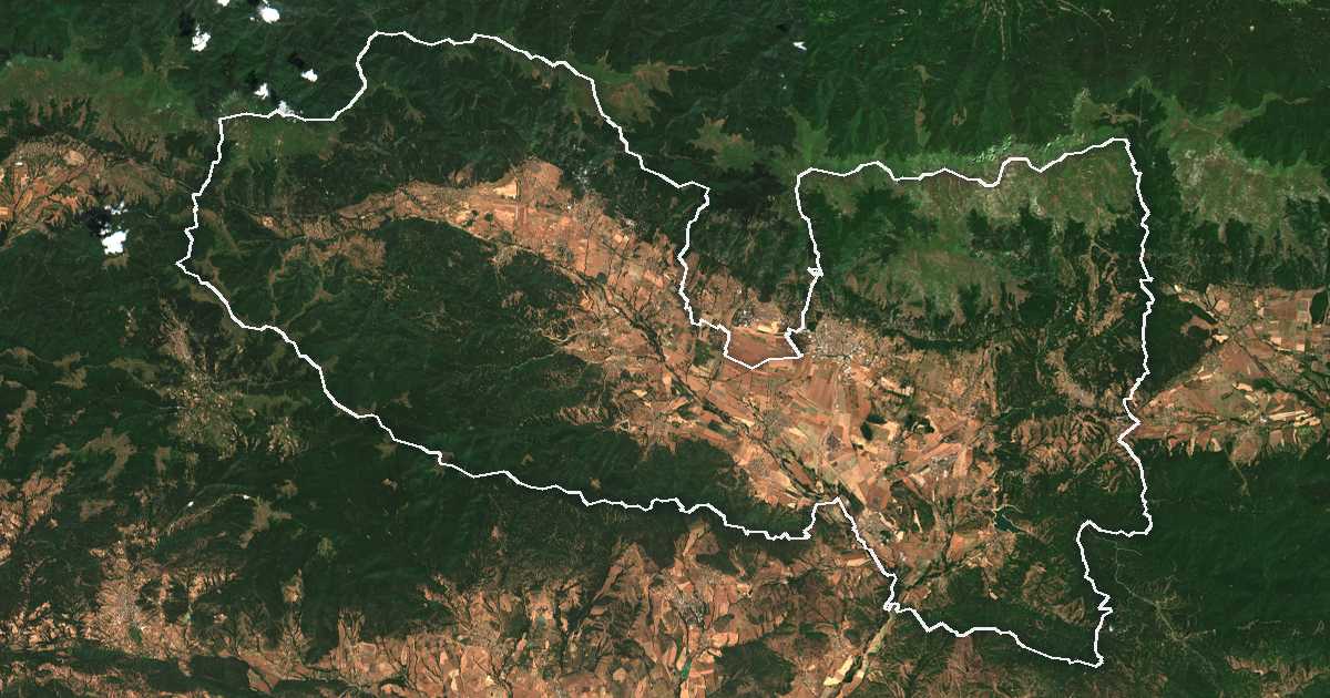 Image satellite avec la limite tracée: Karlovo