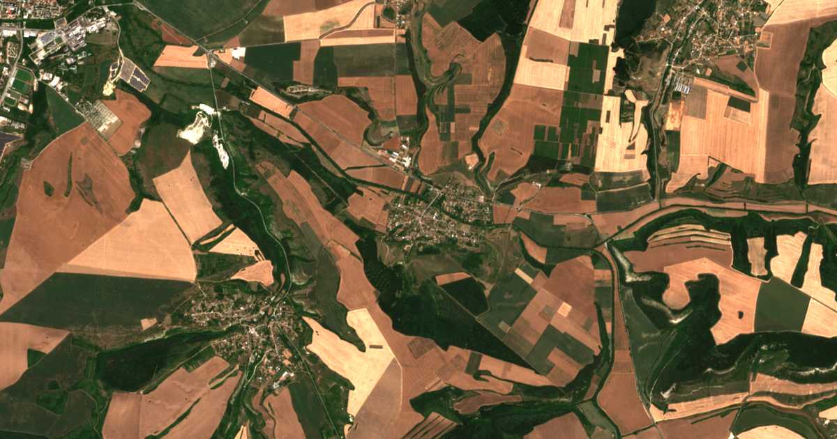 Carte satellite de Ushintsi