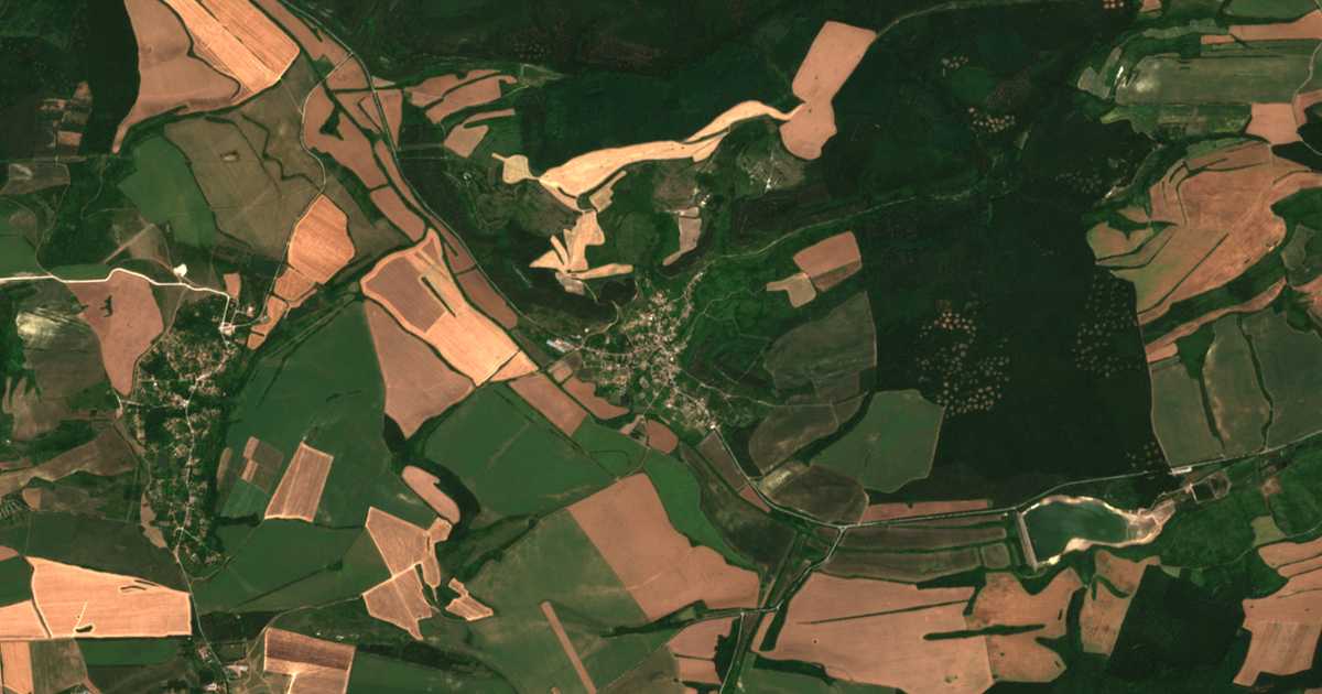 Carte satellite de Lom Čerkovna
