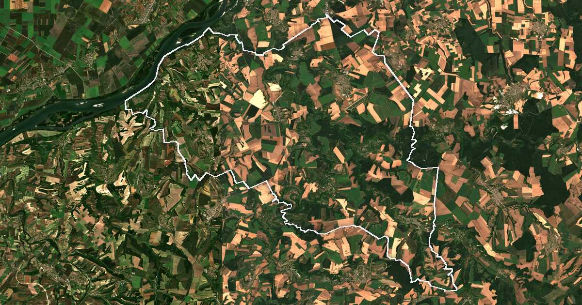Image satellite avec la limite tracée: Ivanovo