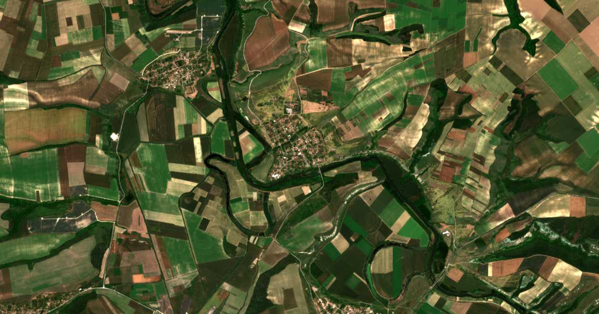Carte satellite de Belcov