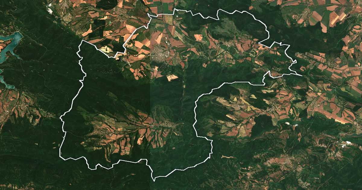Image satellite avec la limite tracée: Smyadovo