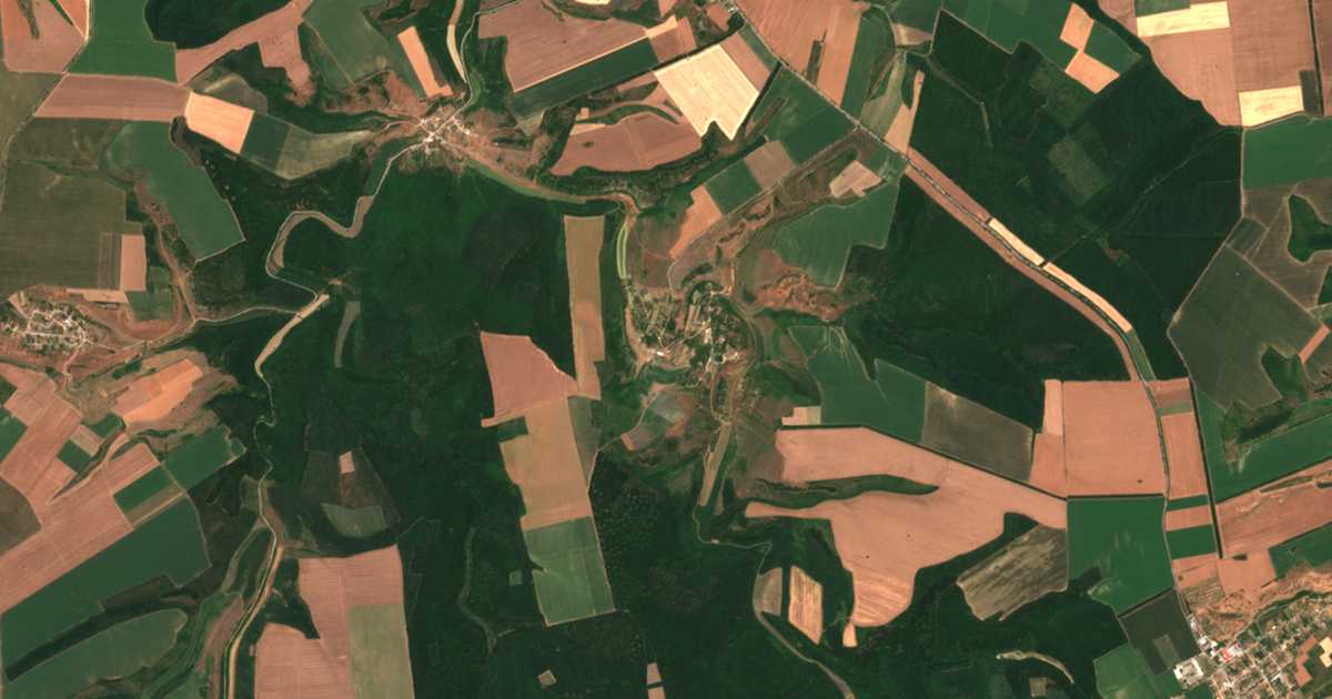 Carte satellite de Kamentsi