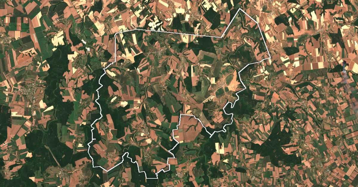 Image satellite avec la limite tracée: Kaïnardja