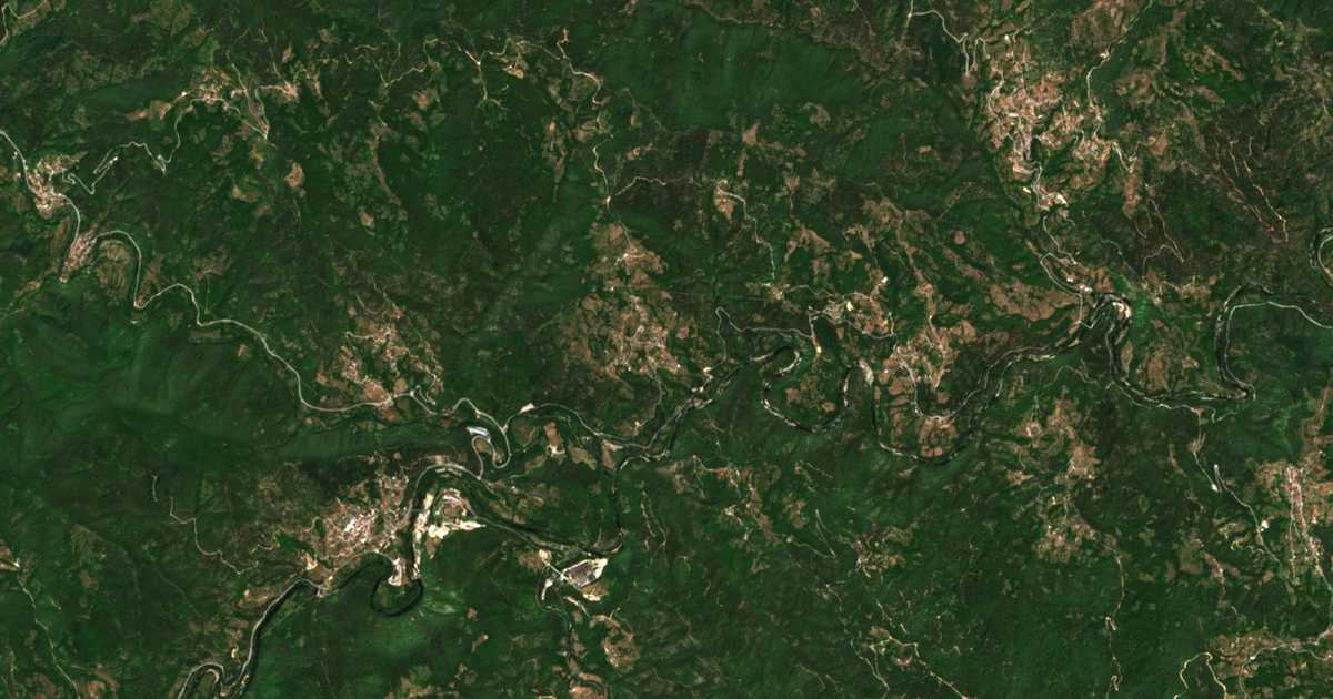Carte satellite de Leshtak