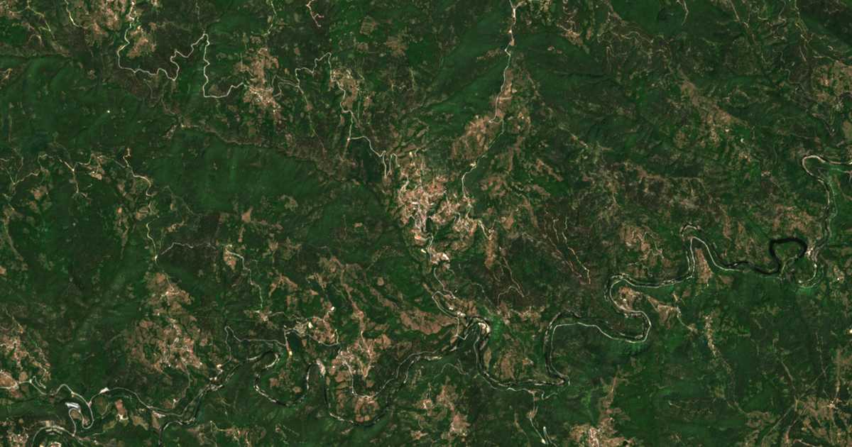 Carte satellite de Varbina