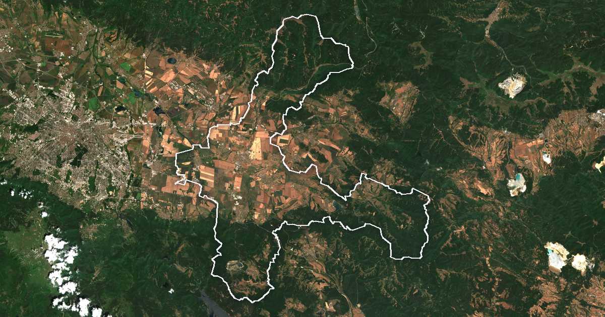Image satellite avec la limite tracée: Elin Pelin