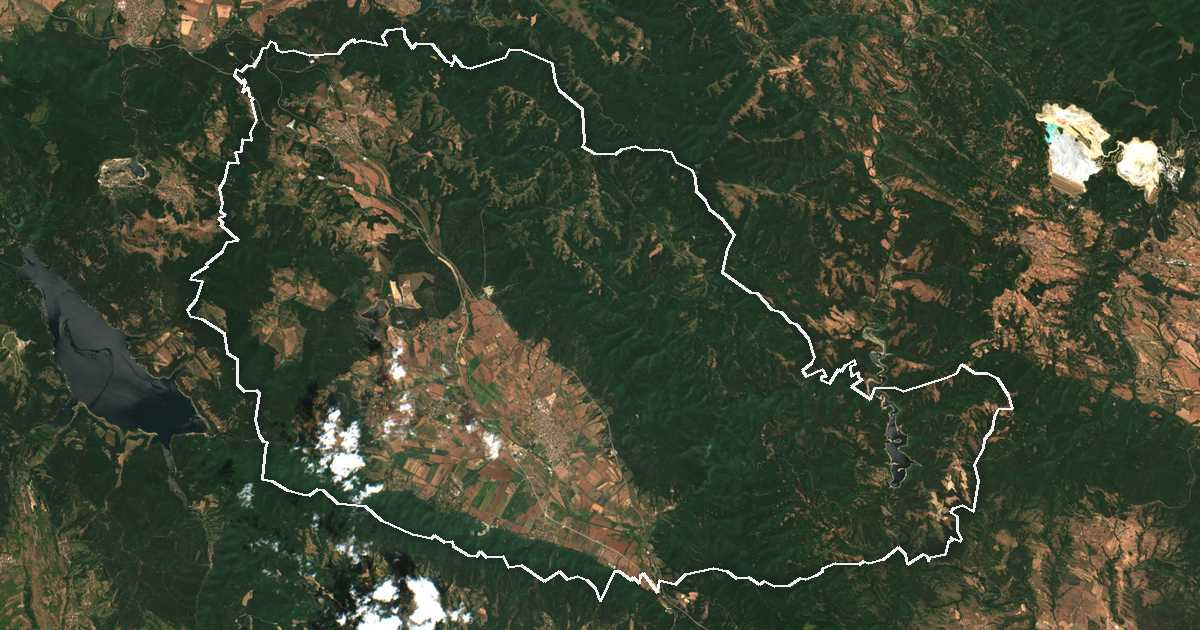 Image satellite avec la limite tracée: Ihtiman