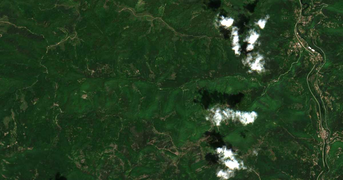 Carte satellite de Tseretsel