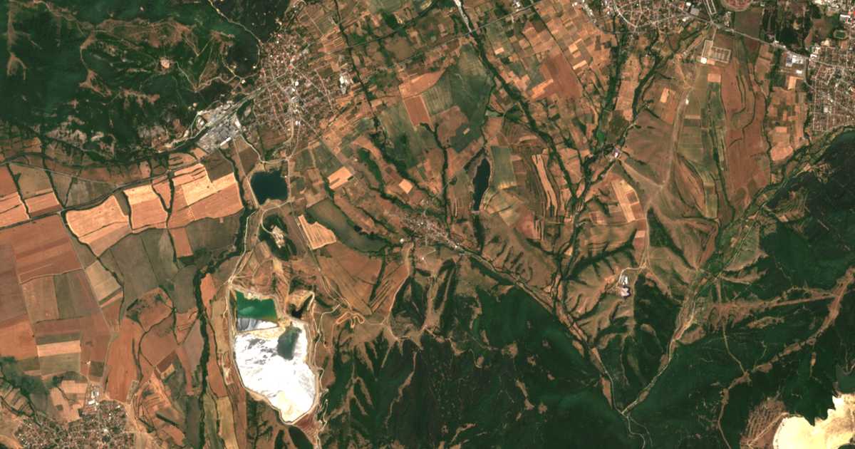 Carte satellite de Karlievo