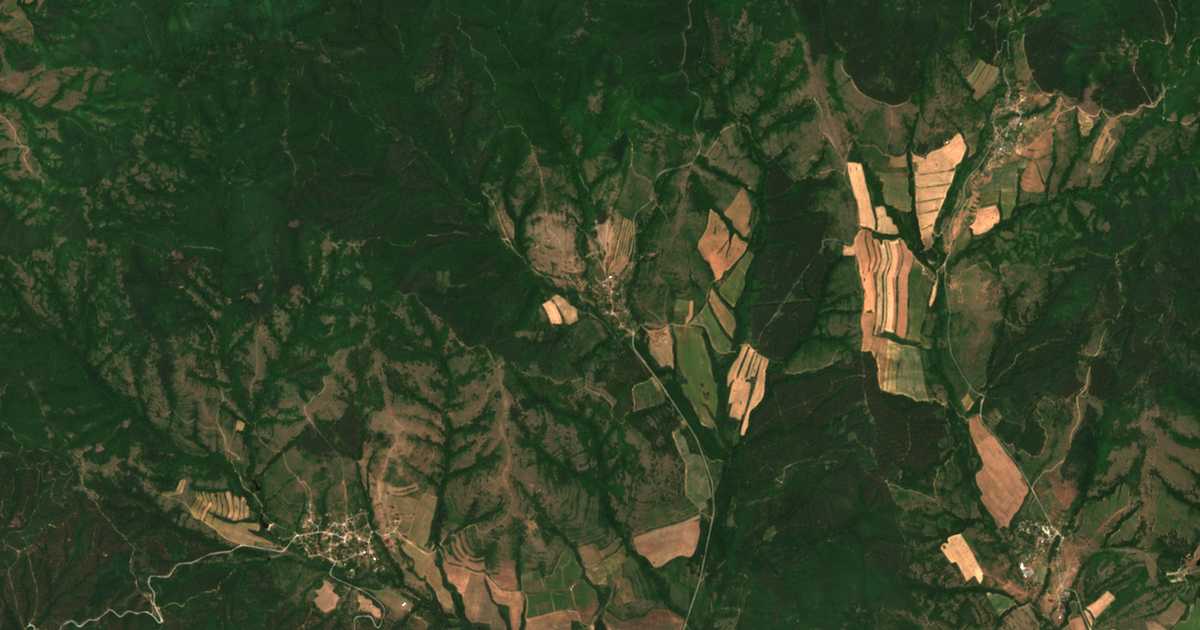 Carte satellite de Slavjanin