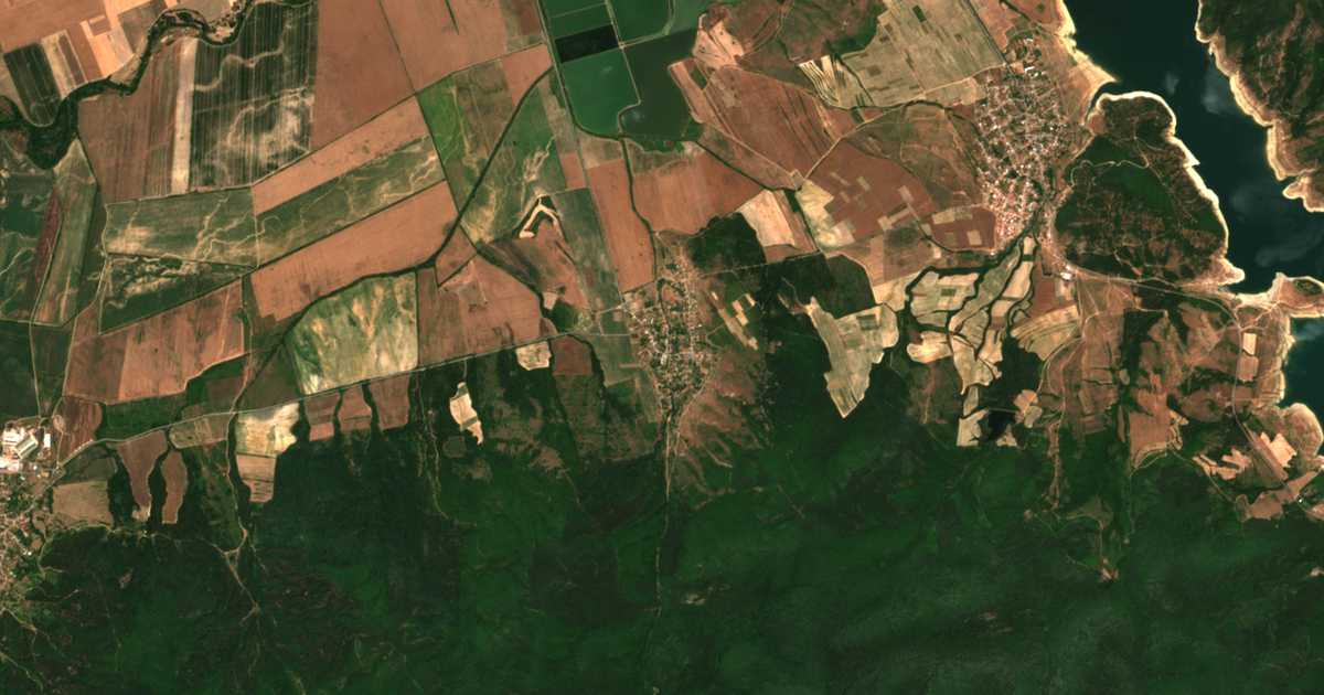 Carte satellite de Edrevo
