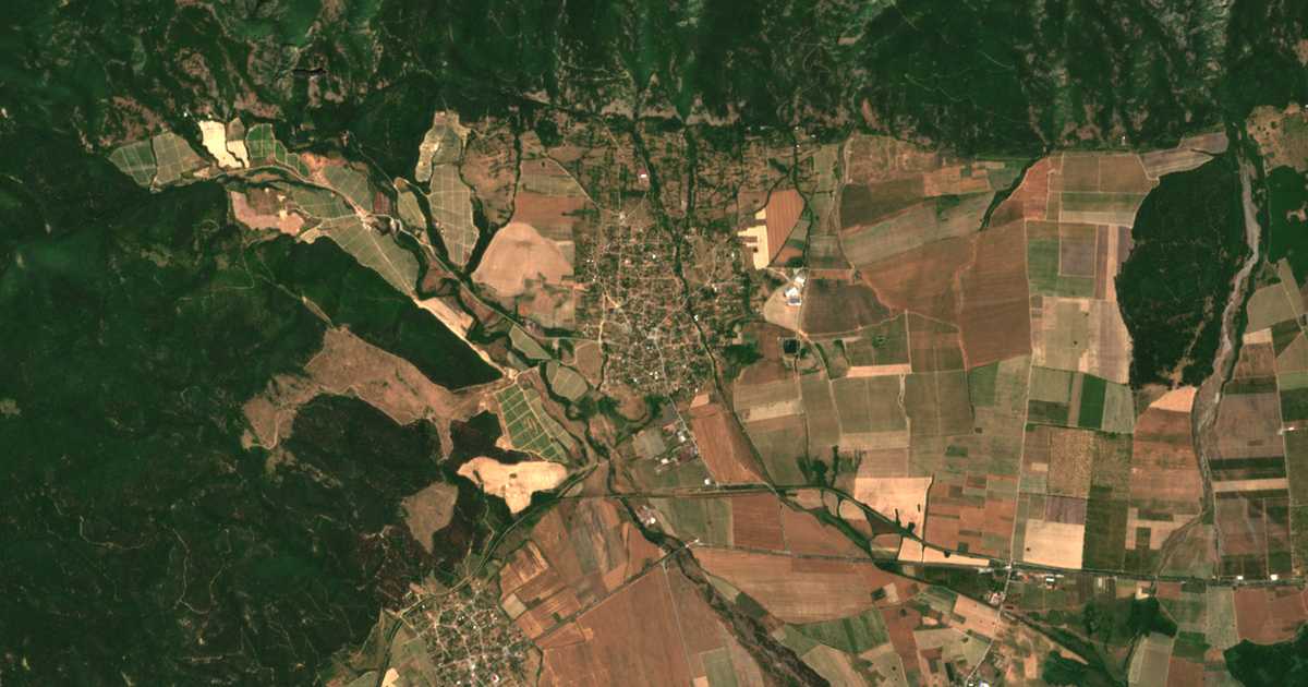 Carte satellite de Tǎža