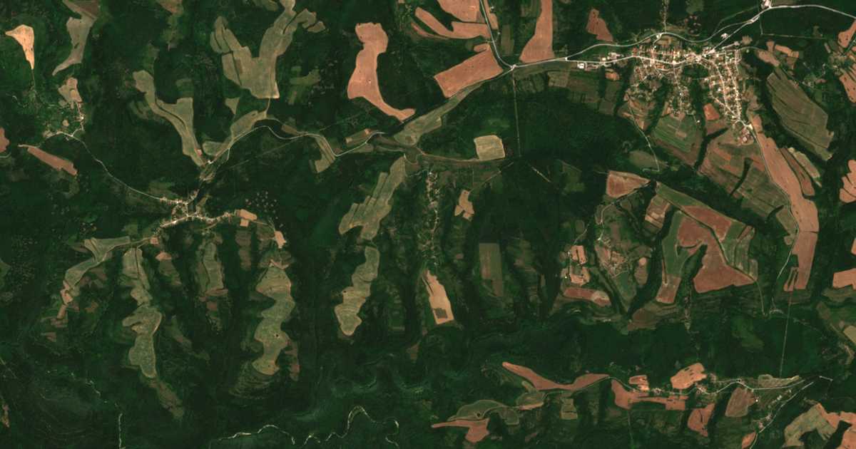 Carte satellite de Devino