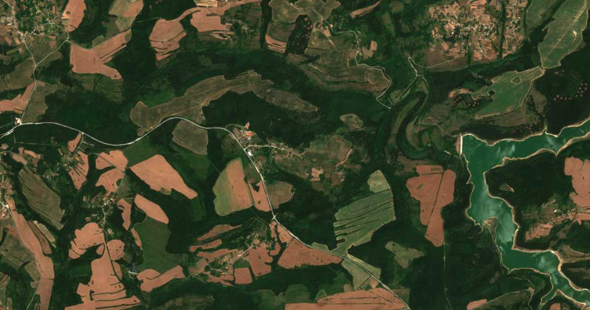 Carte satellite de Yastrebino