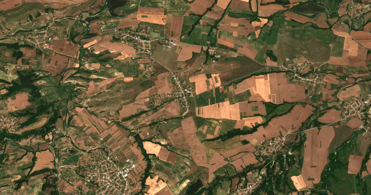 Carte satellite de Zvezdica