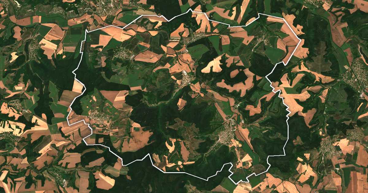 Image satellite avec la limite tracée: Opaka