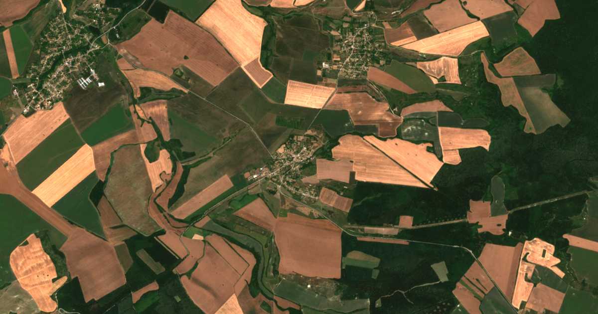 Carte satellite de Elenovo