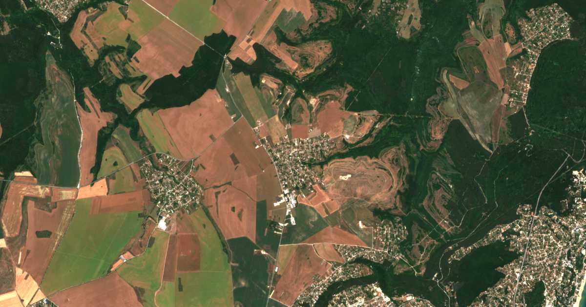 Carte satellite de Kichevo