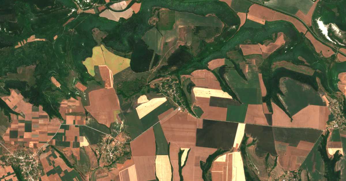 Carte satellite de Nenovo
