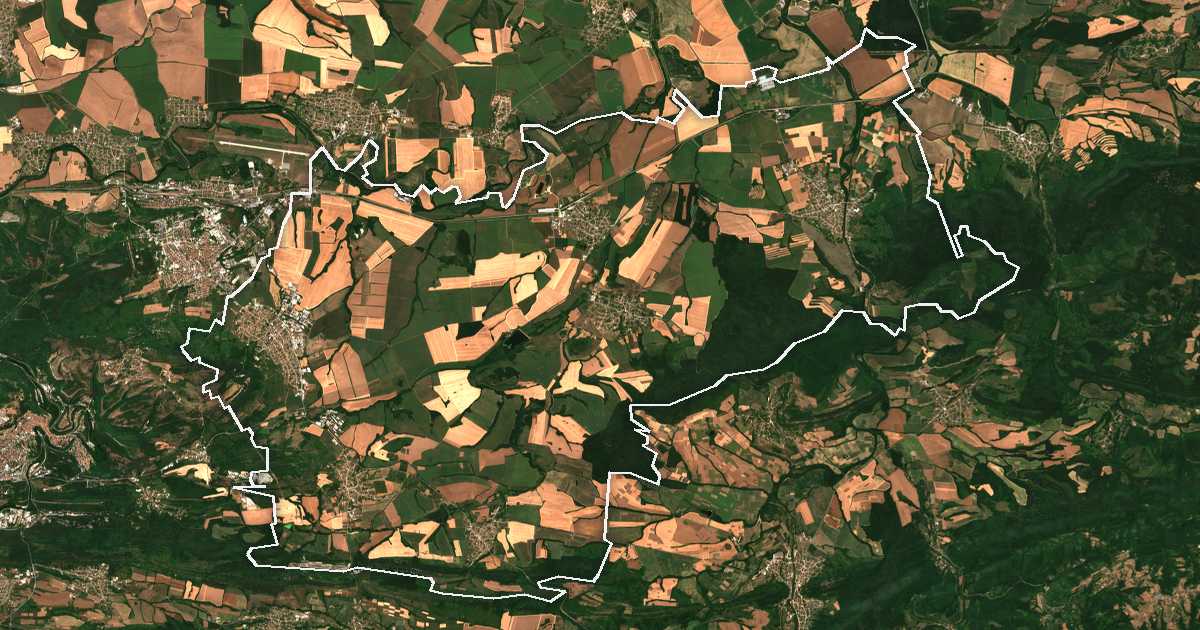 Image satellite avec la limite tracée: Lyaskovets